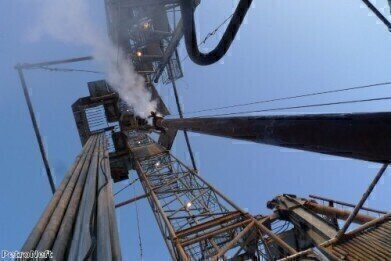 Drilling failure causes oil leak