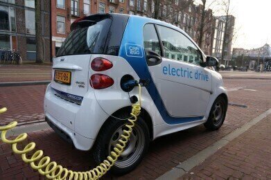 Norway Bans Gas Powered Cars in Pursuit of Fossil Fuel Free Future
