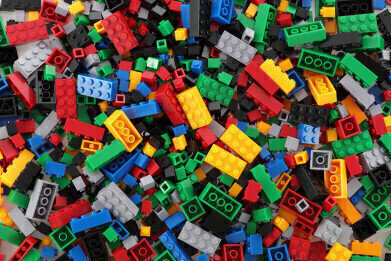 LEGO reconsiders certain recycled feedstocks as carbon emissions fail to fall